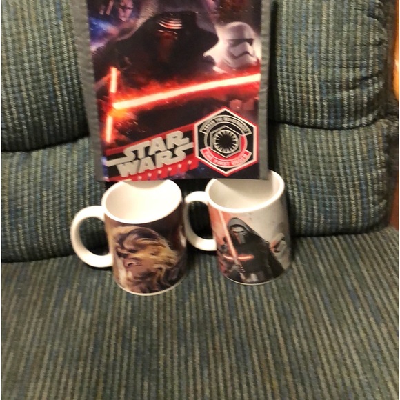 NEW: 2 Star Wars Mugs - Picture 2 of 3